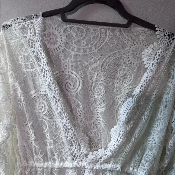 Cupshe Women’s Lace V-Neck swimsuit coverup - white/ivory, OSFM - Picture 4 of 5